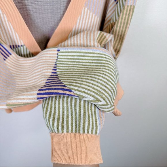 Fabletics Multicolor Geometric Cardigan - Picture 12 of 16